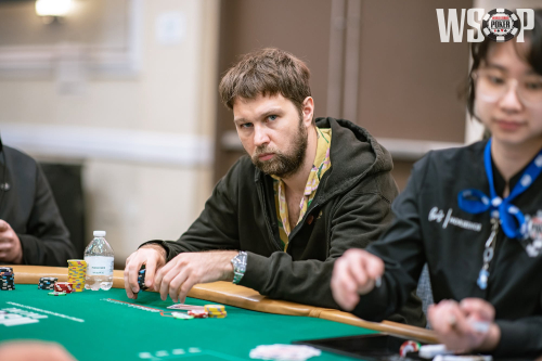Do tretieho dňa Main Eventu WSOP postupujú štyria Slováci, na víťaza čaká rovných $10 miliónov!
