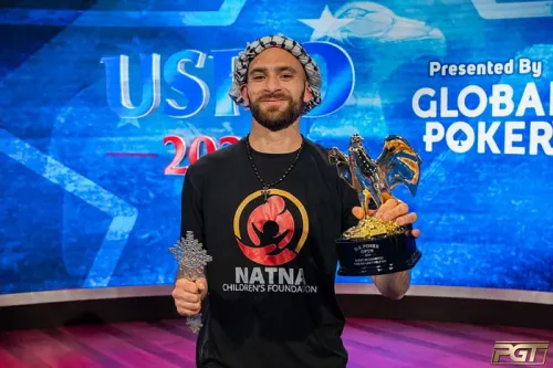 Vyhráva státisíce, aby liečil detské duše: Pokrový profík ovládol US Poker Open v tričku vlastnej nadácie