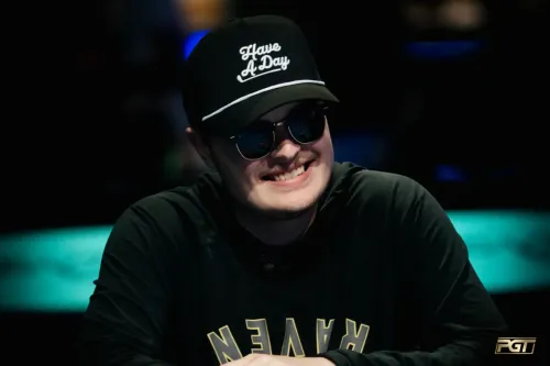 Šampión WSOP Lucas Jumalon hľadá svojho zverenca: Jednému hráčovi zaplatí $10.000 Main Event v Las Vegas!