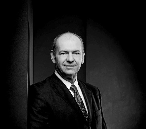 Zomrel Peter Zanoni: Pokrový kráľ, ktorý vybudoval impérium a nikdy sa nevzdal