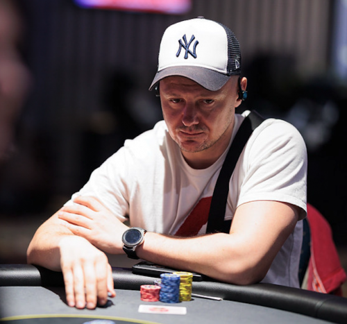 Odštartoval miliónový Main Event WSOPC: Postup si zatiaľ zaistili štyria Slováci