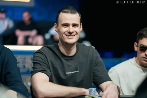 WSOP pozná držiteľov ďalších náramkov, Oliver Tot postúpil do tretieho dňa v Monster Stack NLH evente